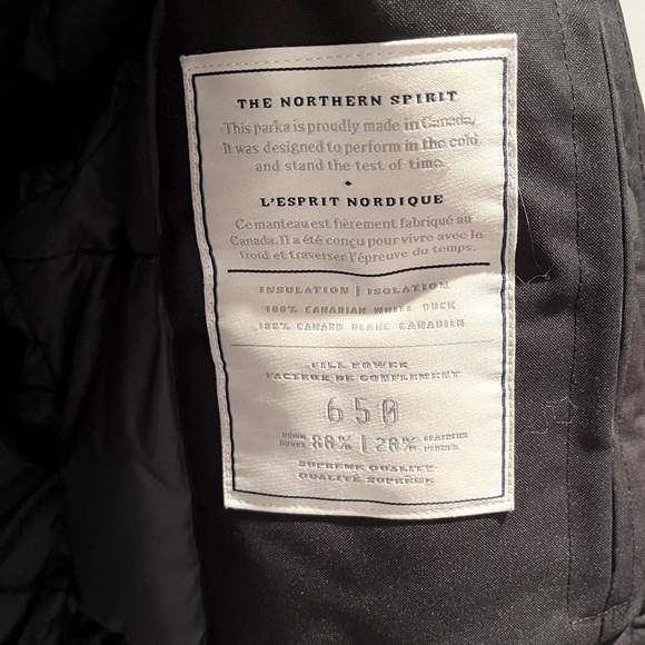 Quartz Co. Goose Down Long Winter Jacket (removable fur) (VERY GOOD CONDITION) - Picture 6 of 9